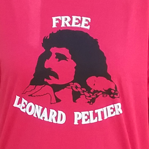 FREE LEONARD レナード・ペルティエ　人権活動家　Tシャツパンク